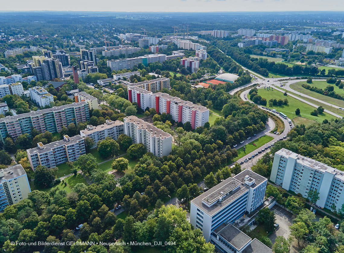 09.09.2021 - Die Heinrich-Wieland-Straße in Neuperlach