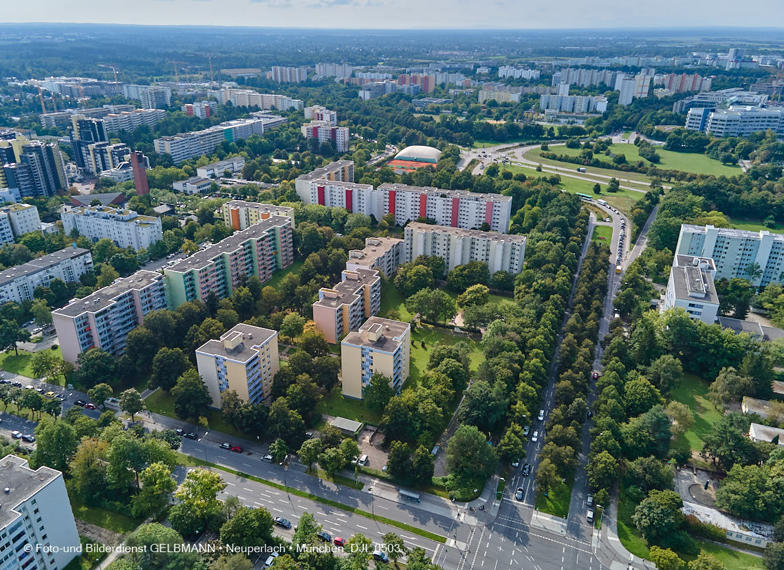 09.09.2021 - Die Heinrich-Wieland-Straße in Neuperlach