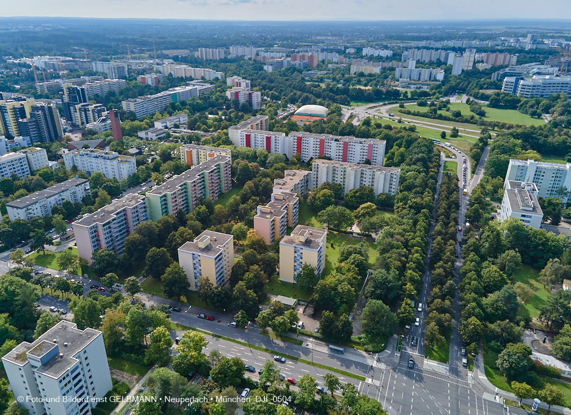 09.09.2021 - Die Heinrich-Wieland-Straße in Neuperlach