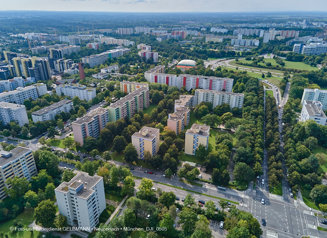 09.09.2021 - Die Heinrich-Wieland-Straße in Neuperlach