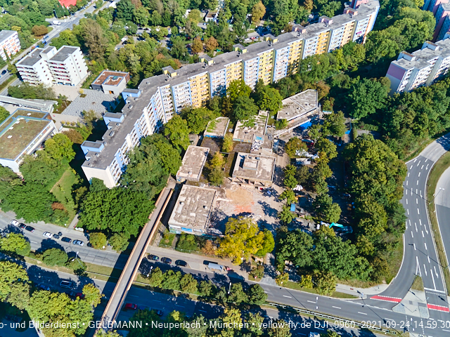 24.09.2021 - Abrissbaustelle Quiddezentrum in Neuperlach
