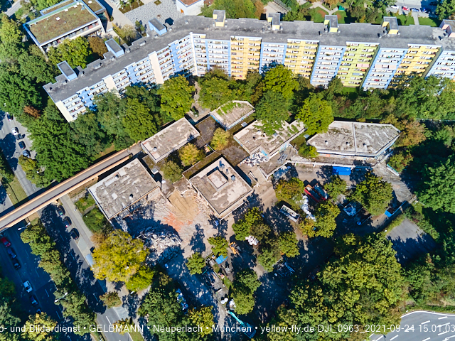 24.09.2021 - Abrissbaustelle Quiddezentrum in Neuperlach