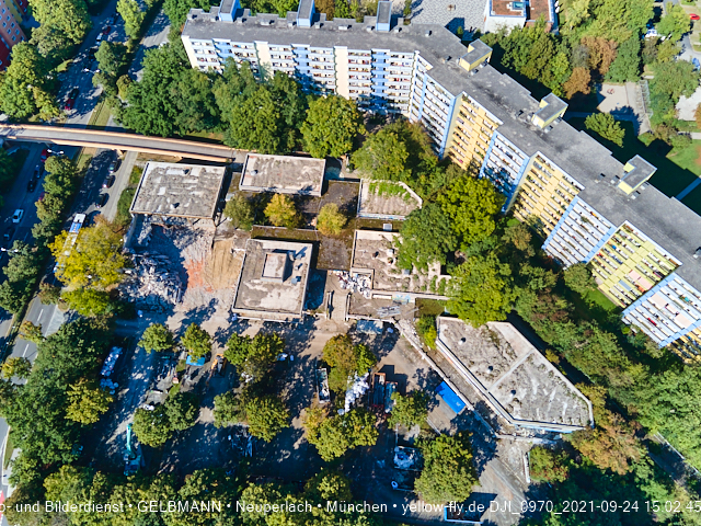 24.09.2021 - Abrissbaustelle Quiddezentrum in Neuperlach