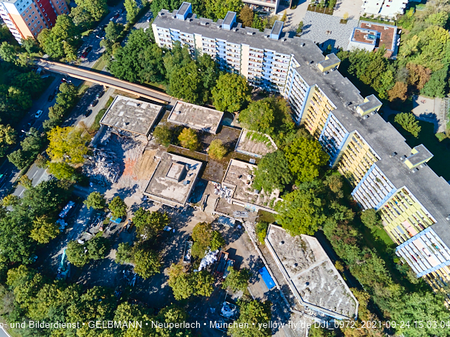 24.09.2021 - Abrissbaustelle Quiddezentrum in Neuperlach
