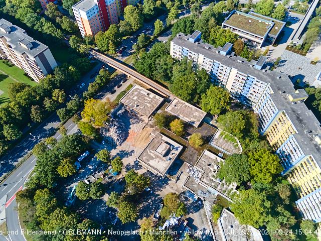 24.09.2021 - Abrissbaustelle Quiddezentrum in Neuperlach