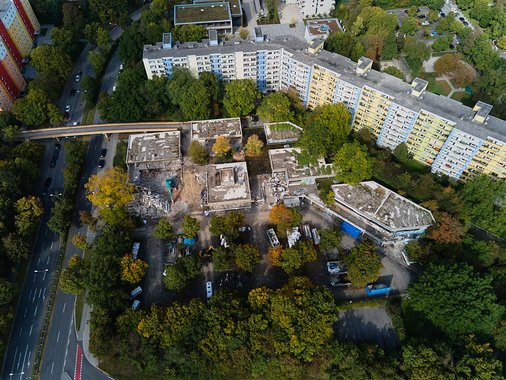 28.09.2021 - Abrissbegin des Quiddezentrums in Neuperlach