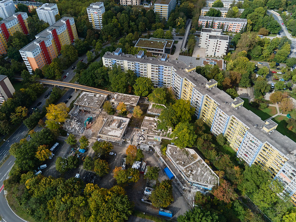 28.09.2021 - Abrissbegin des Quiddezentrums in Neuperlach