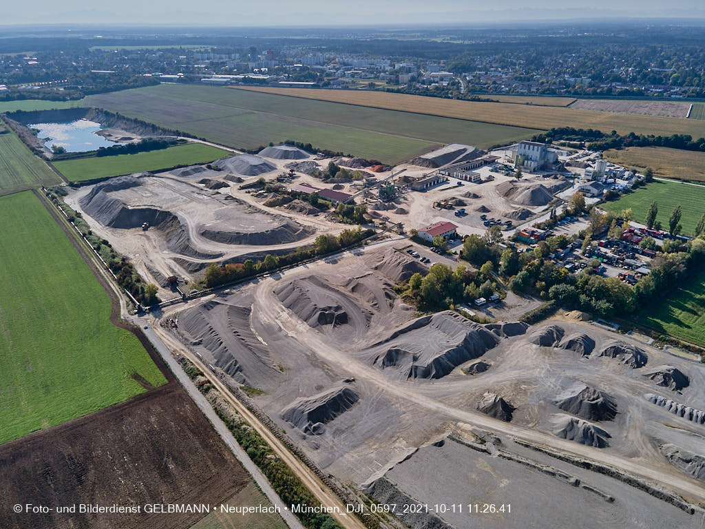 11.10.2021 - Quetschwerk Mühlhauser & Sohn in Haar