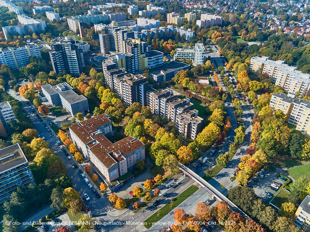18.10.2021 - Marx-Zentrum und Wohnanalge Karl-MArx-Ring 52-62