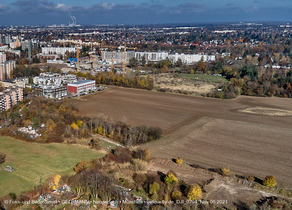 06.11.2021 - Der Noch-Acker in Neuperlach