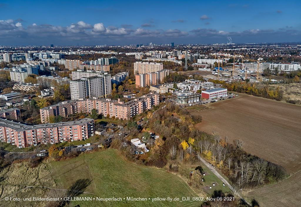 06.11.2021 - Der Noch-Acker in Neuperlach