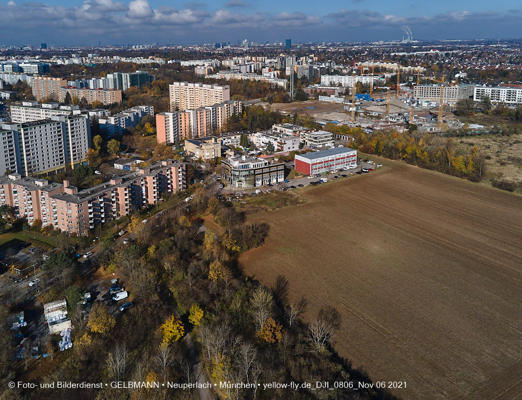 06.11.2021 - Der Noch-Acker in Neuperlach