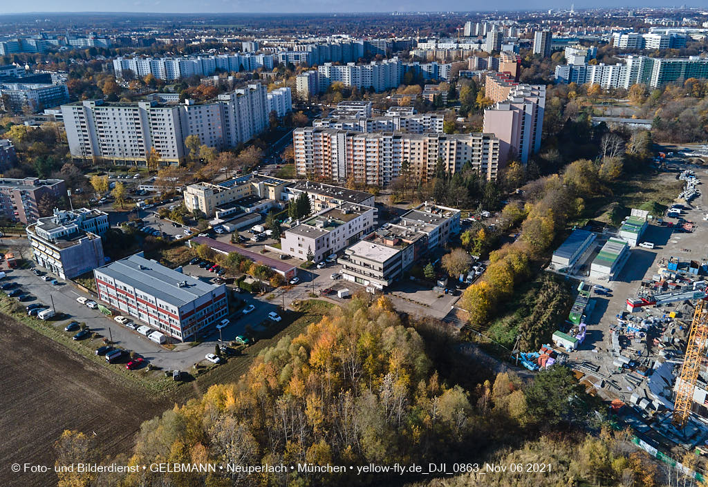 06.11.2021 - Der Noch-Acker in Neuperlach