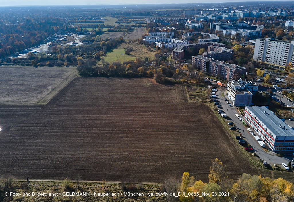 06.11.2021 - Der Noch-Acker in Neuperlach