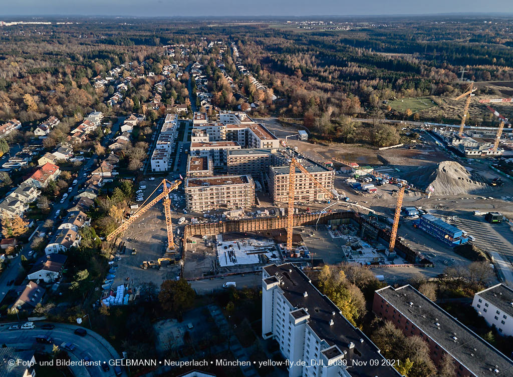 09.11.2021 - Baustelle Alexisquartier - Baugrube Das Duett