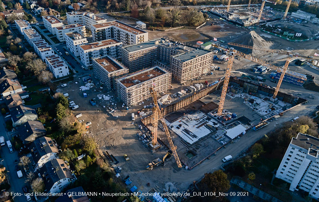 09.11.2021 - Baustelle Alexisquartier - Baugrube Das Duett