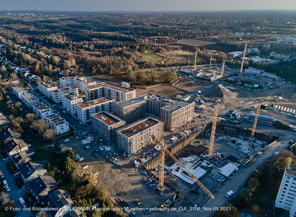 09.11.2021 - Baustelle Alexisquartier - Baugrube Das Duett