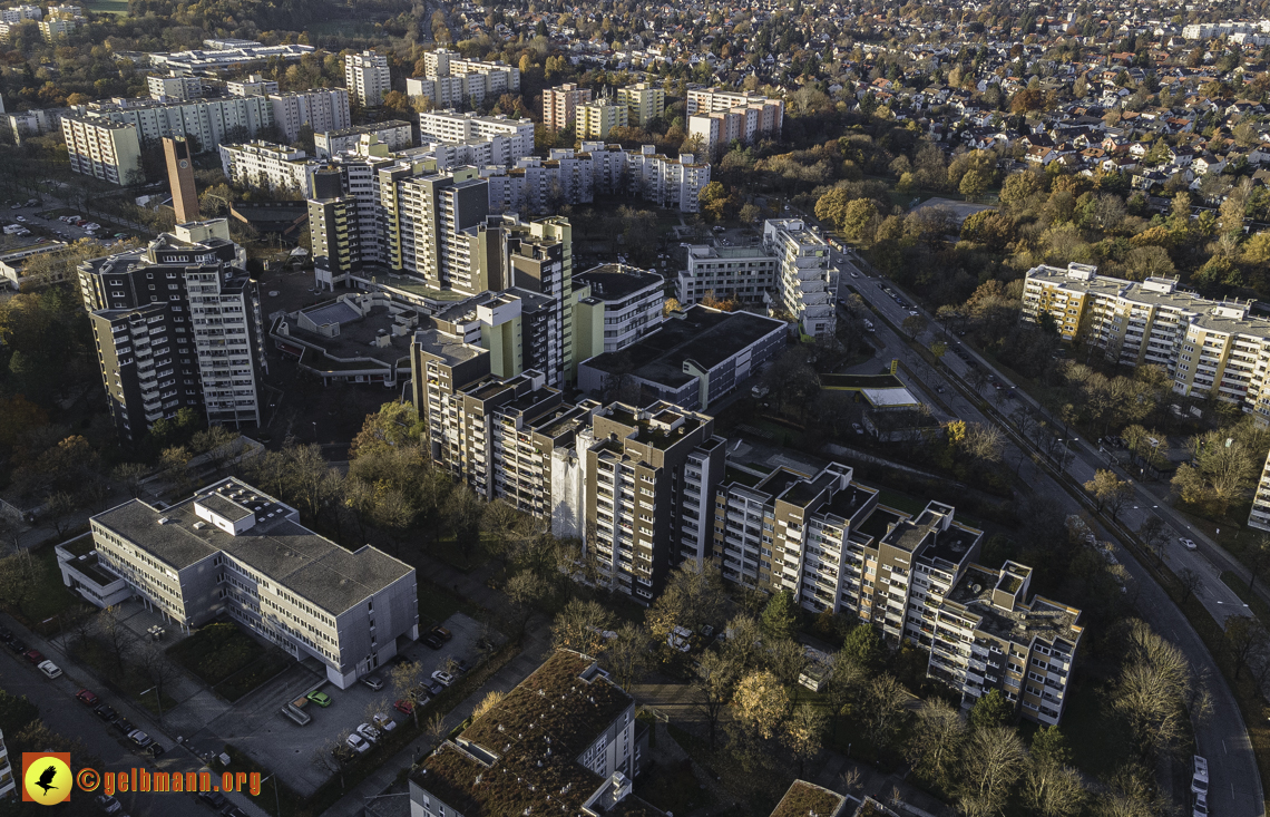 09.11.2021 - das Marx-Zentrum und Karl-Marx-Ring 52-62