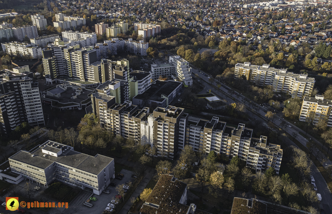 09.11.2021 - das Marx-Zentrum und Karl-Marx-Ring 52-62