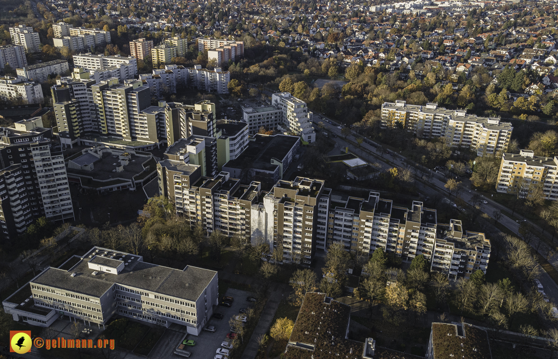 09.11.2021 - das Marx-Zentrum und Karl-Marx-Ring 52-62