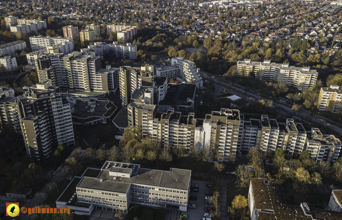 09.11.2021 - das Marx-Zentrum und Karl-Marx-Ring 52-62
