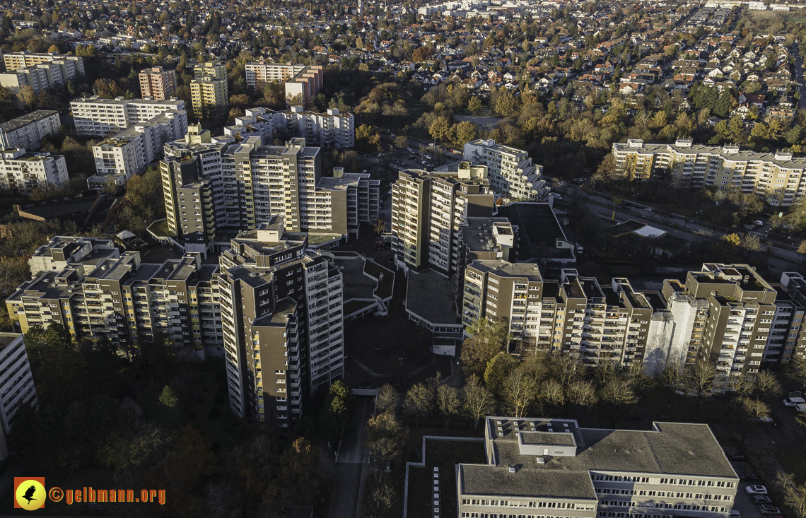 09.11.2021 - das Marx-Zentrum und Karl-Marx-Ring 52-62