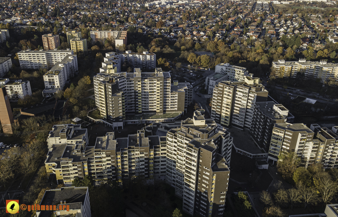 09.11.2021 - das Marx-Zentrum und Karl-Marx-Ring 52-62