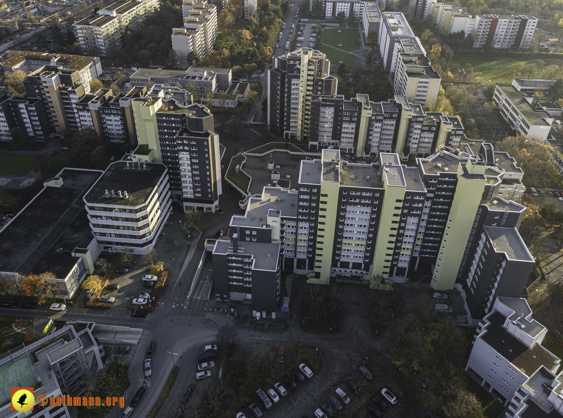 09.11.2021 - das Marx-Zentrum und Karl-Marx-Ring 52-62