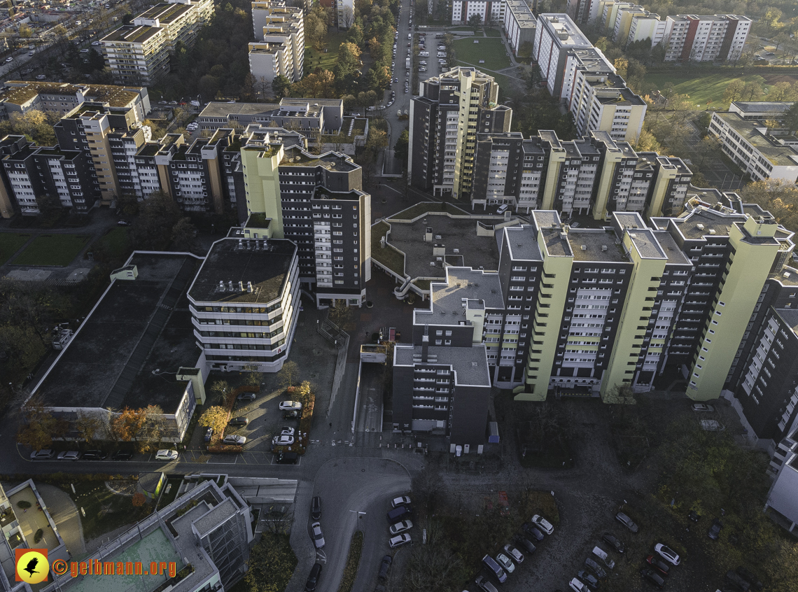 09.11.2021 - das Marx-Zentrum und Karl-Marx-Ring 52-62