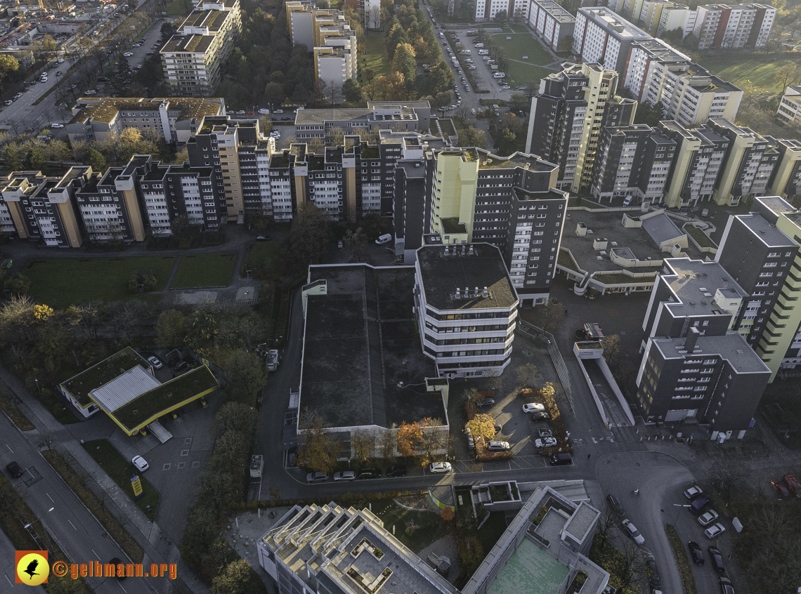 09.11.2021 - das Marx-Zentrum und Karl-Marx-Ring 52-62