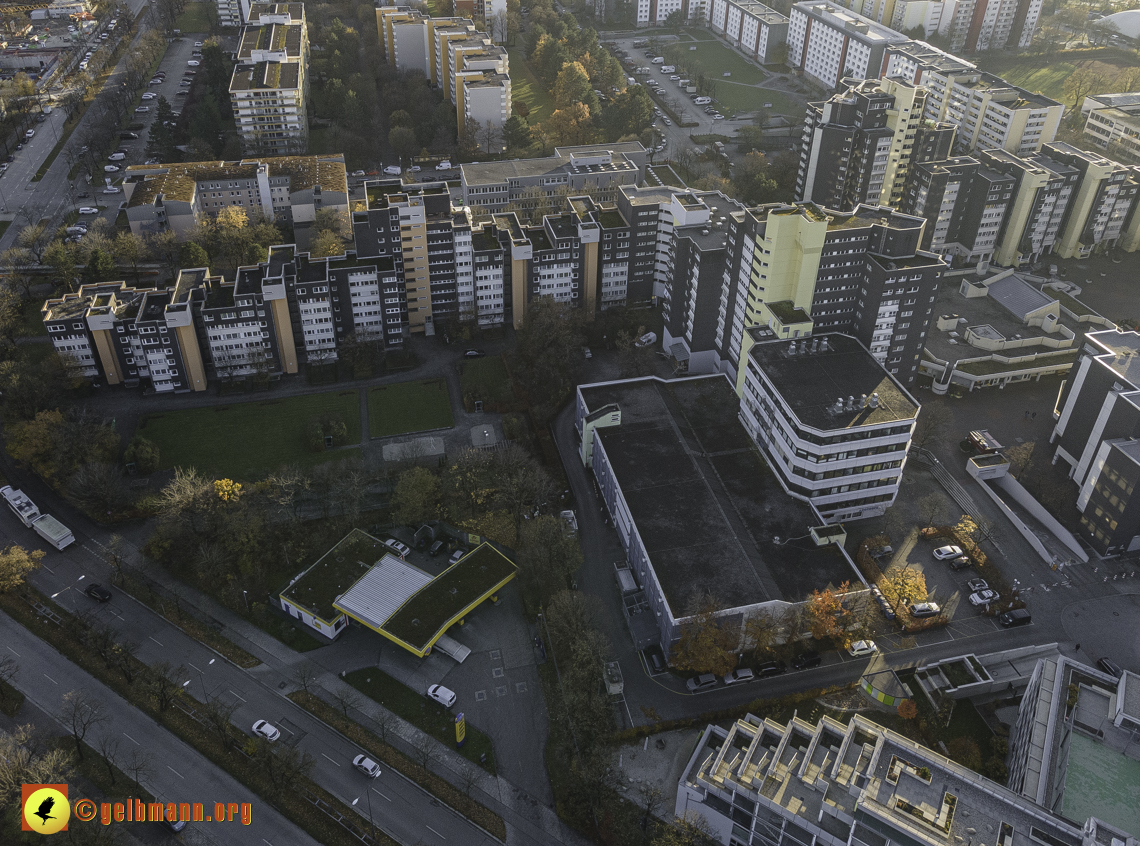 09.11.2021 - das Marx-Zentrum und Karl-Marx-Ring 52-62