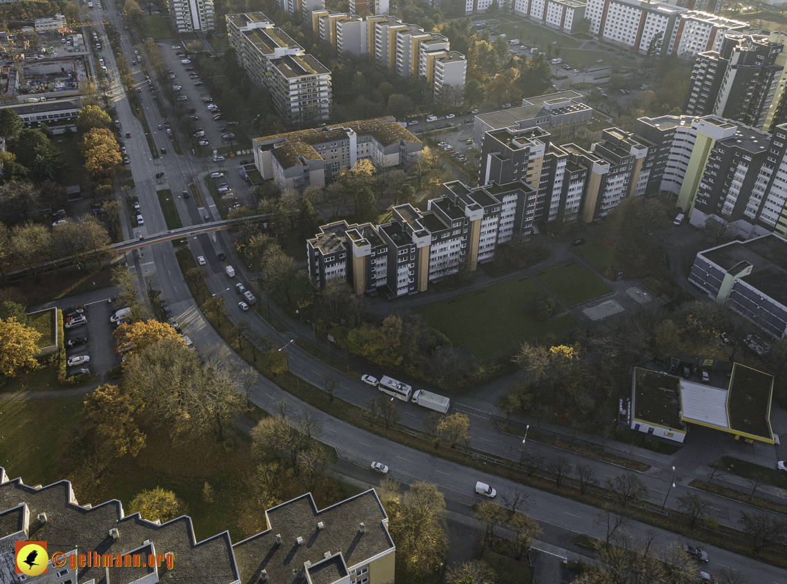 09.11.2021 - das Marx-Zentrum und Karl-Marx-Ring 52-62