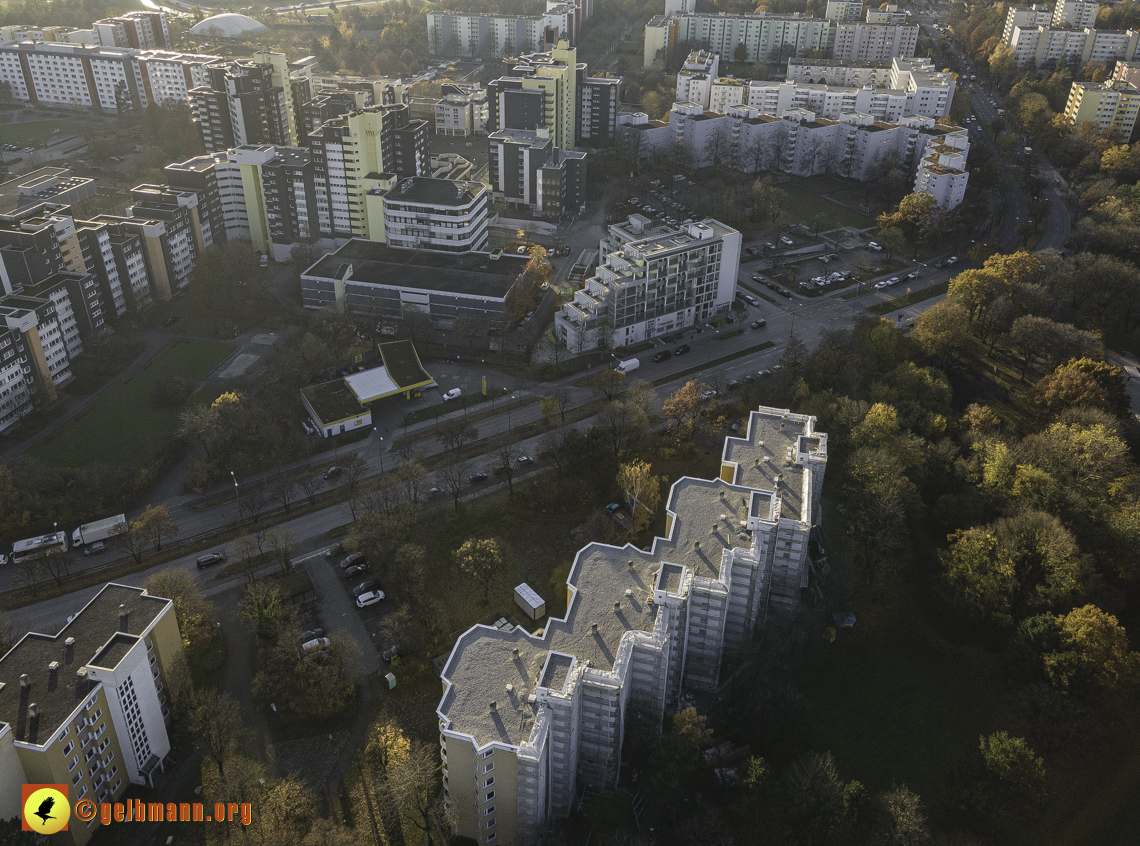 09.11.2021 - das Marx-Zentrum und Karl-Marx-Ring 52-62