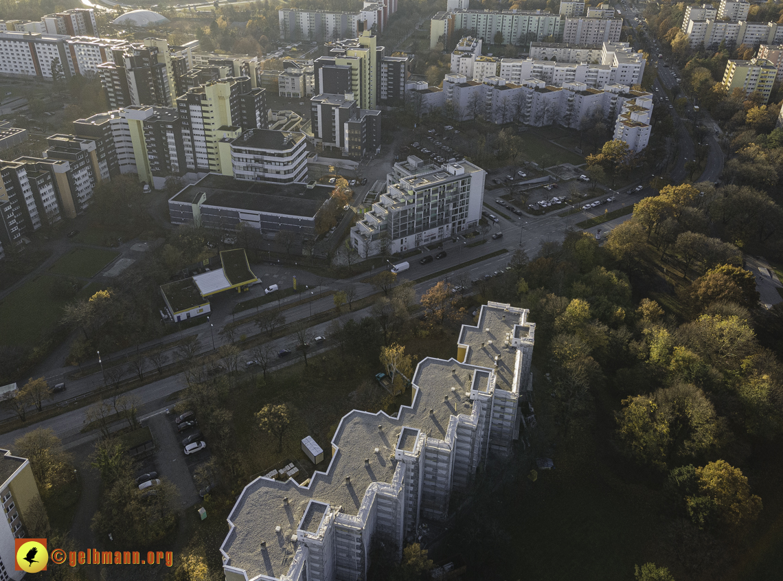 09.11.2021 - das Marx-Zentrum und Karl-Marx-Ring 52-62