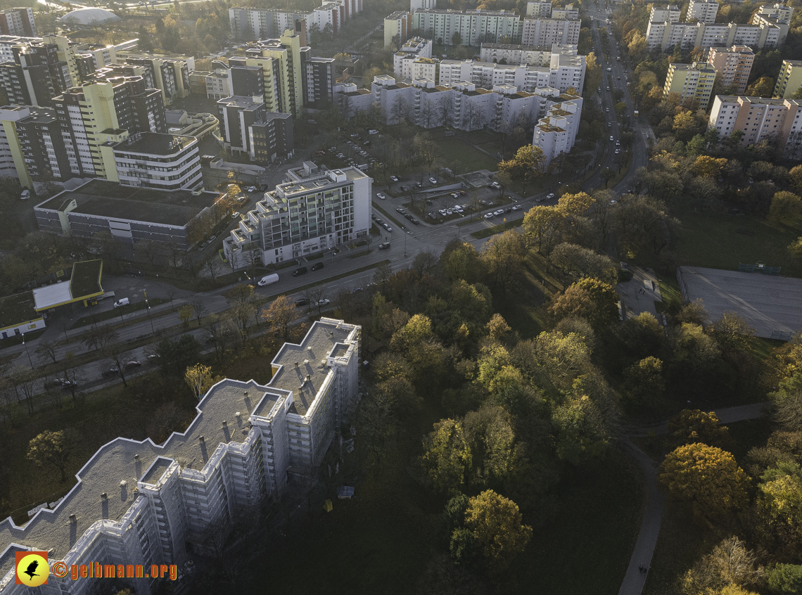09.11.2021 - das Marx-Zentrum und Karl-Marx-Ring 52-62