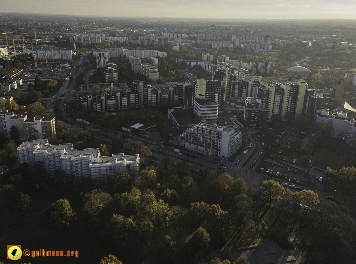 09.11.2021 - das Marx-Zentrum und Karl-Marx-Ring 52-62