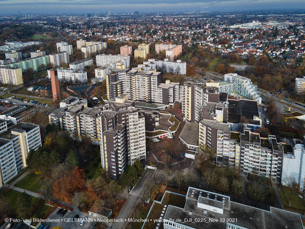 19.11.2021 - Wohnanlage Karl-Marx-Ring 52-62 und Marx-Zentrum