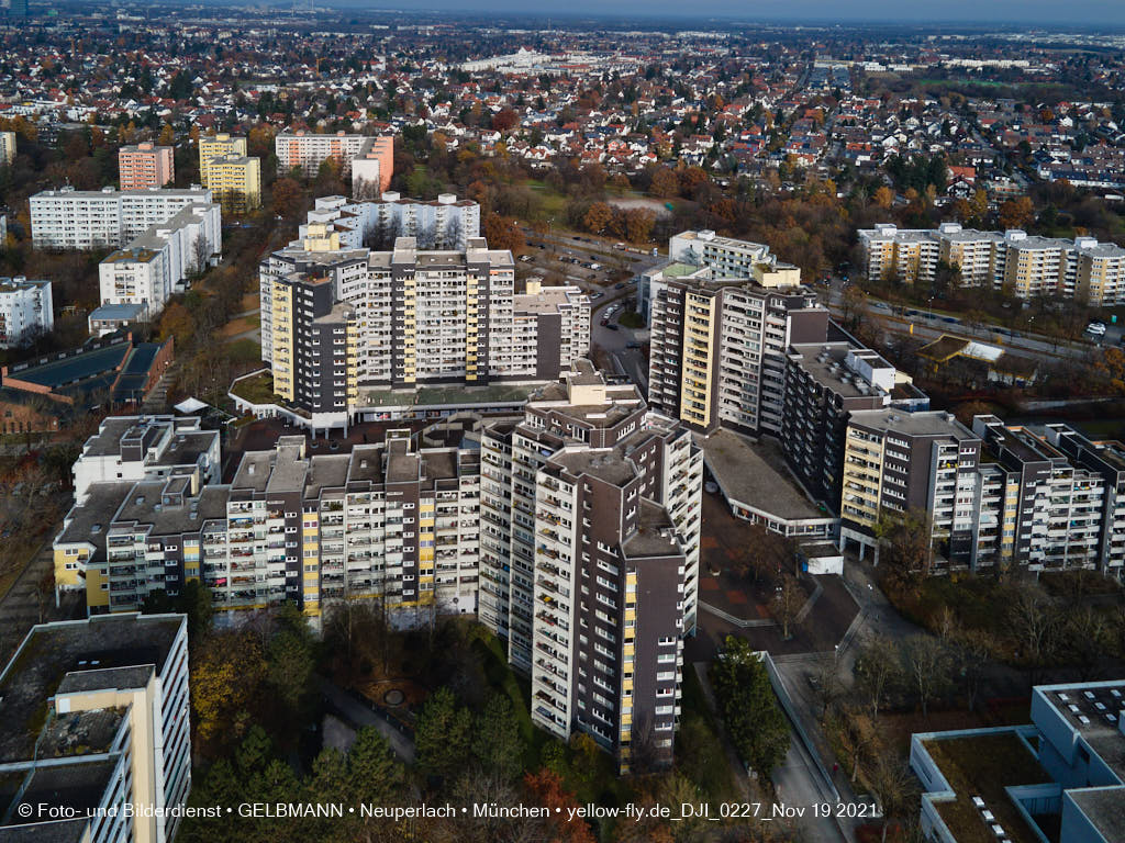 19.11.2021 - Wohnanlage Karl-Marx-Ring 52-62 und Marx-Zentrum