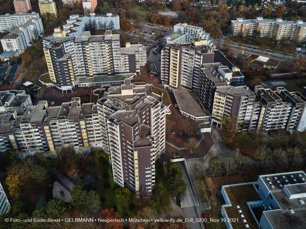 19.11.2021 - Wohnanlage Karl-Marx-Ring 52-62 und Marx-Zentrum
