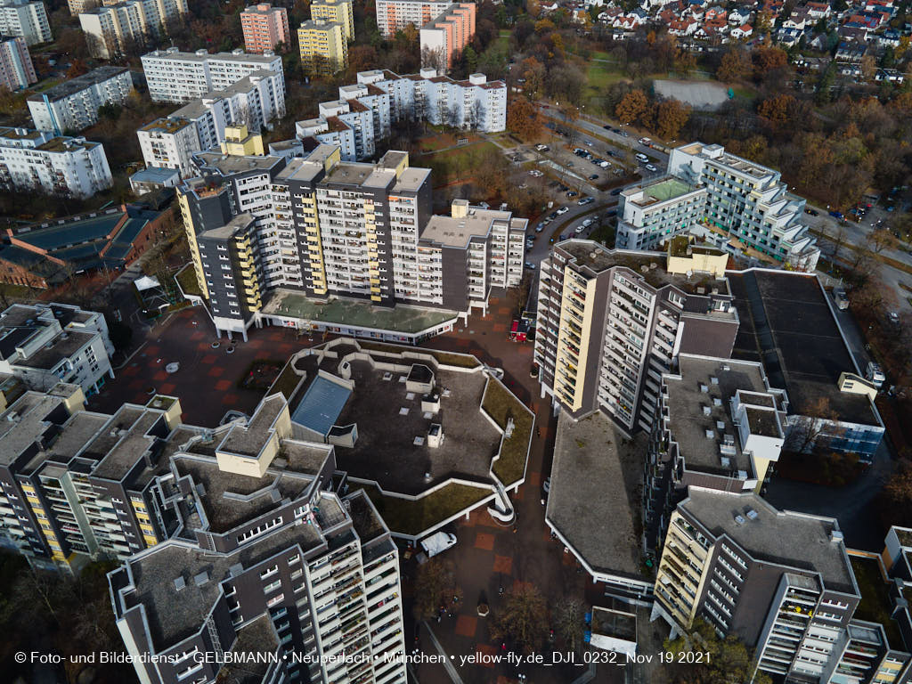 19.11.2021 - Wohnanlage Karl-Marx-Ring 52-62 und Marx-Zentrum