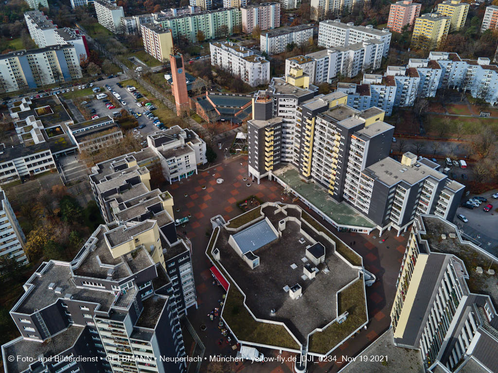 19.11.2021 - Wohnanlage Karl-Marx-Ring 52-62 und Marx-Zentrum