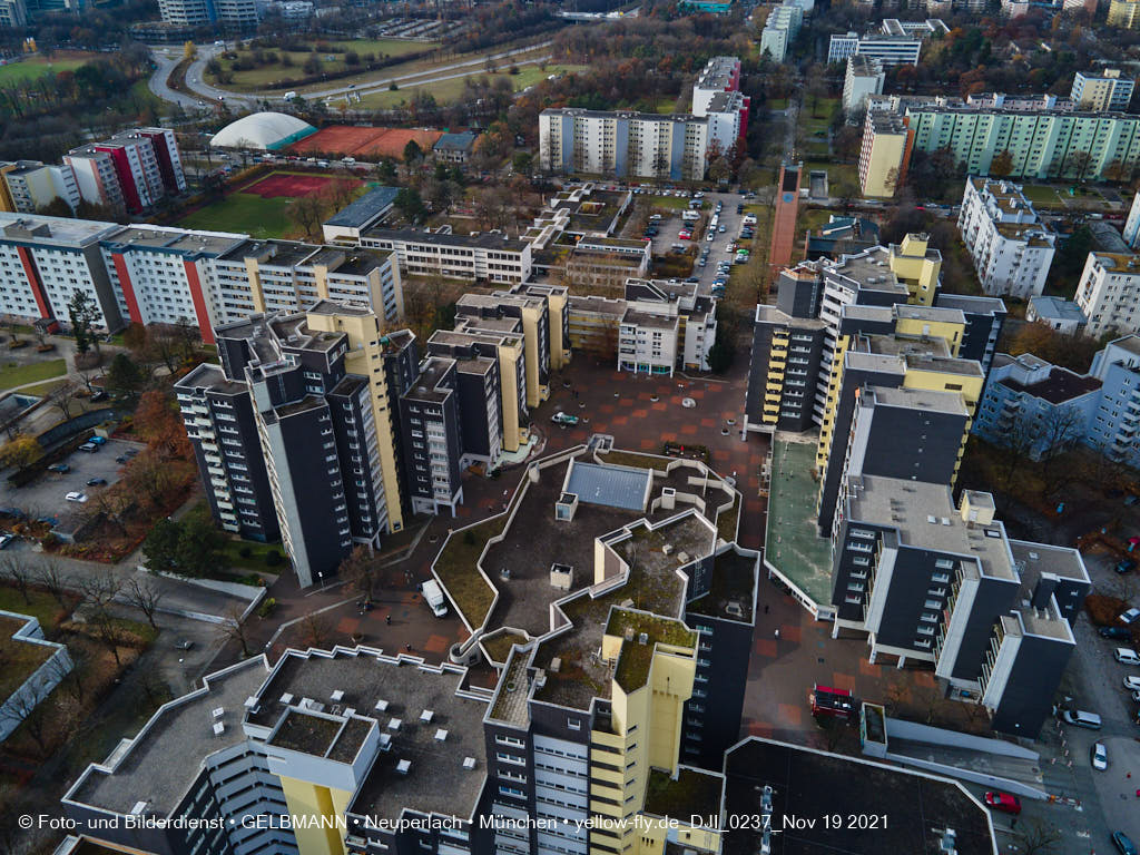 19.11.2021 - Wohnanlage Karl-Marx-Ring 52-62 und Marx-Zentrum