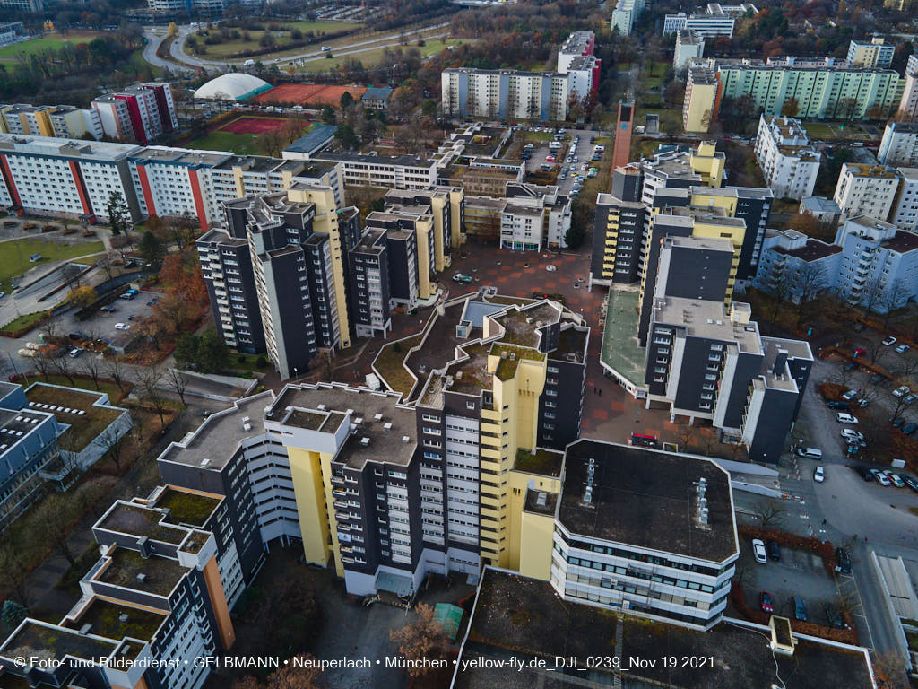 19.11.2021 - Wohnanlage Karl-Marx-Ring 52-62 und Marx-Zentrum