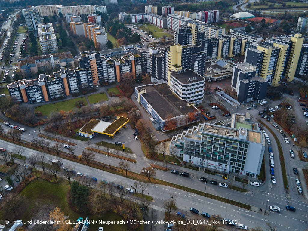19.11.2021 - Wohnanlage Karl-Marx-Ring 52-62 und Marx-Zentrum