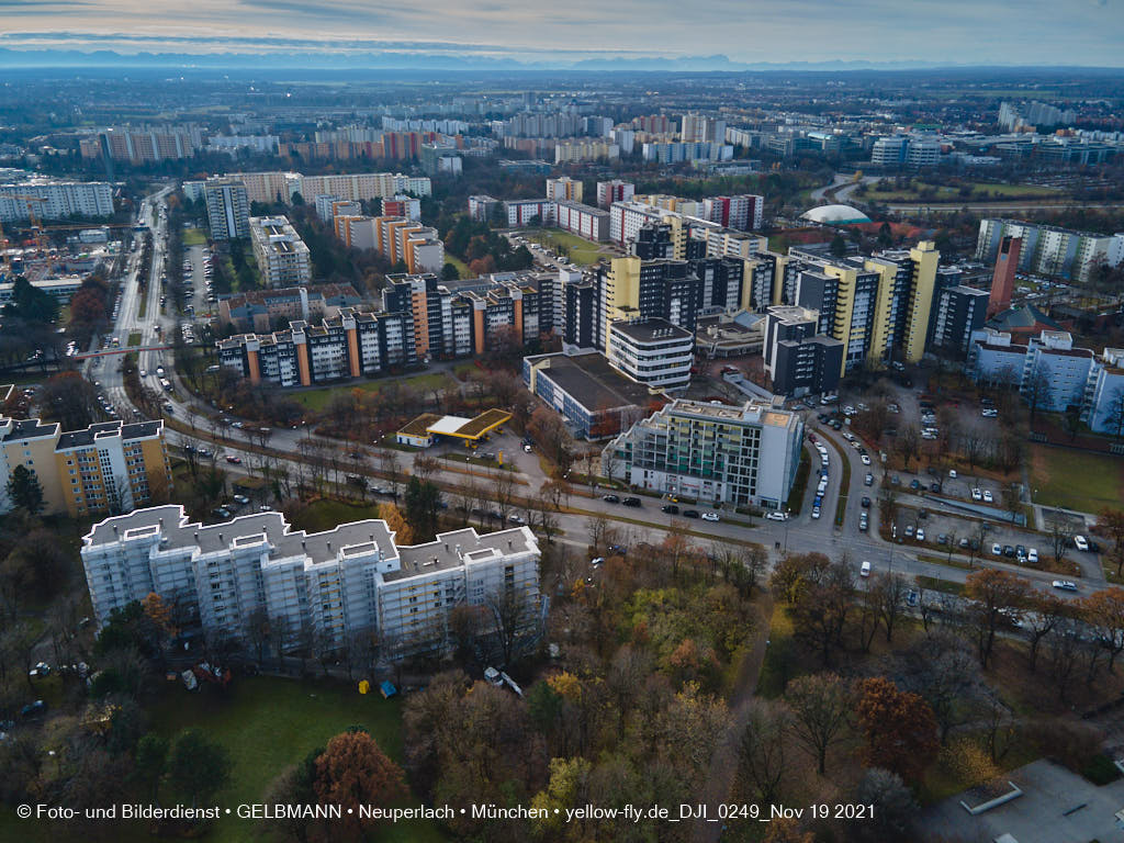 19.11.2021 - Wohnanlage Karl-Marx-Ring 52-62 und Marx-Zentrum