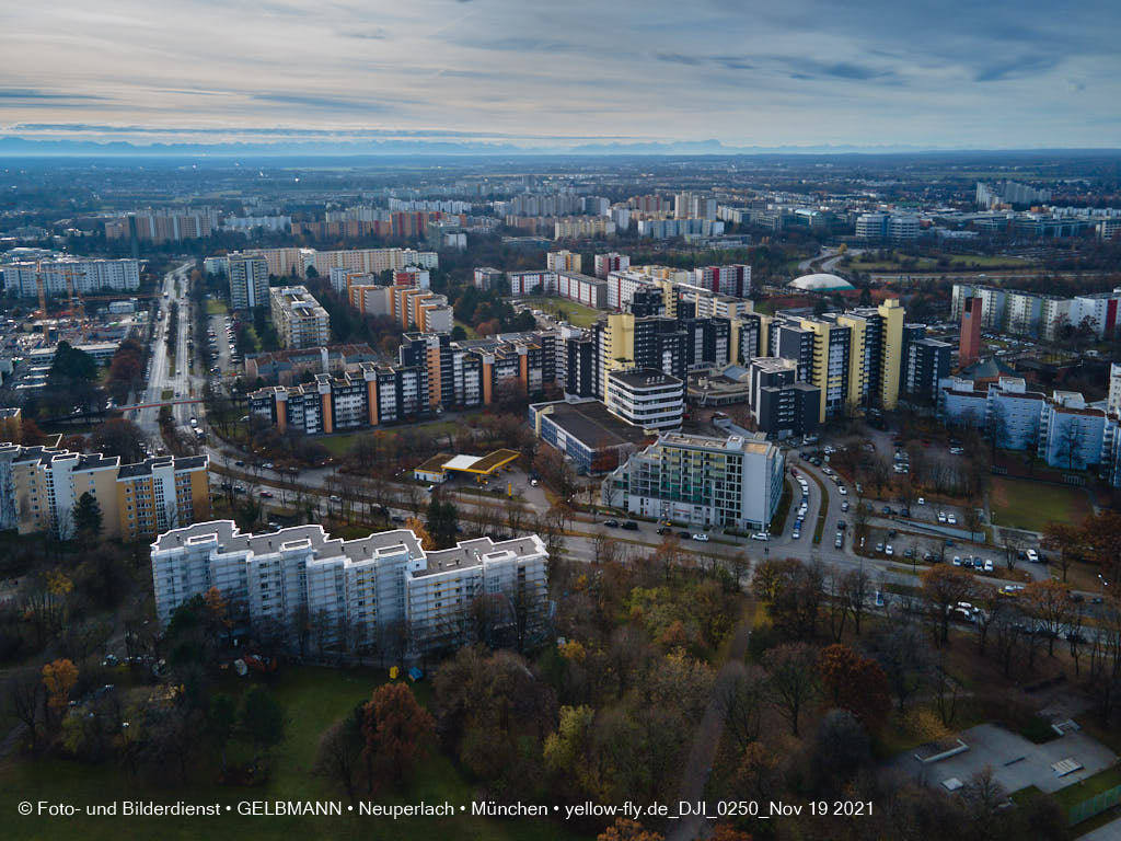 19.11.2021 - Wohnanlage Karl-Marx-Ring 52-62 und Marx-Zentrum