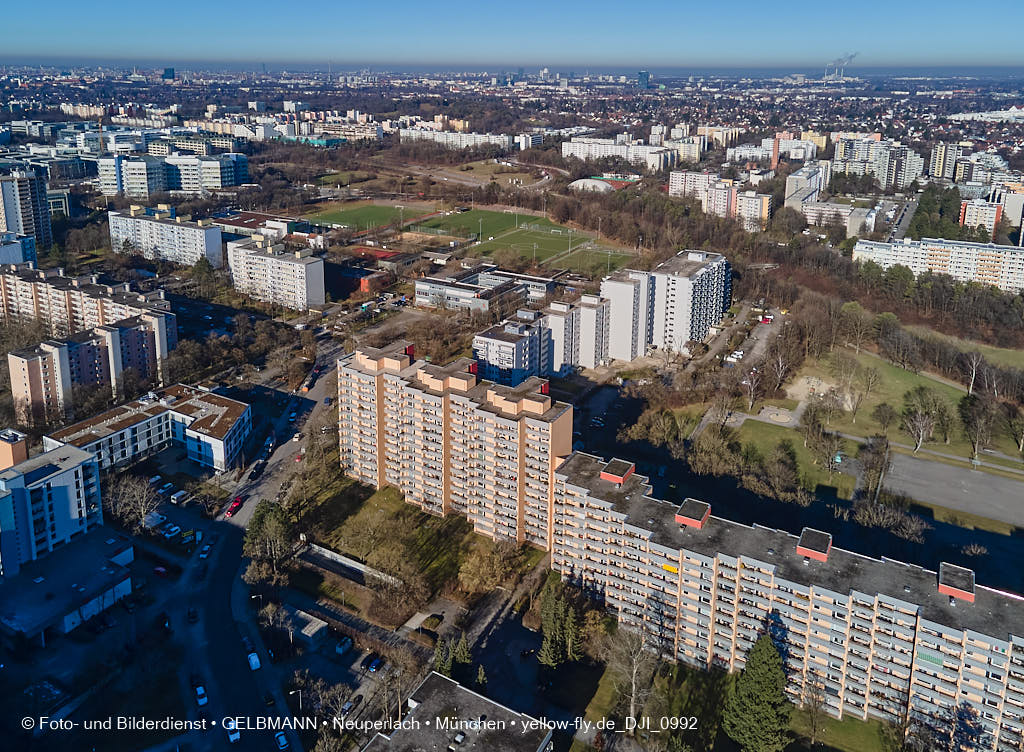 14.01.2022 - Wohnanlage Annette-Kolb-Anger in Neuperlach