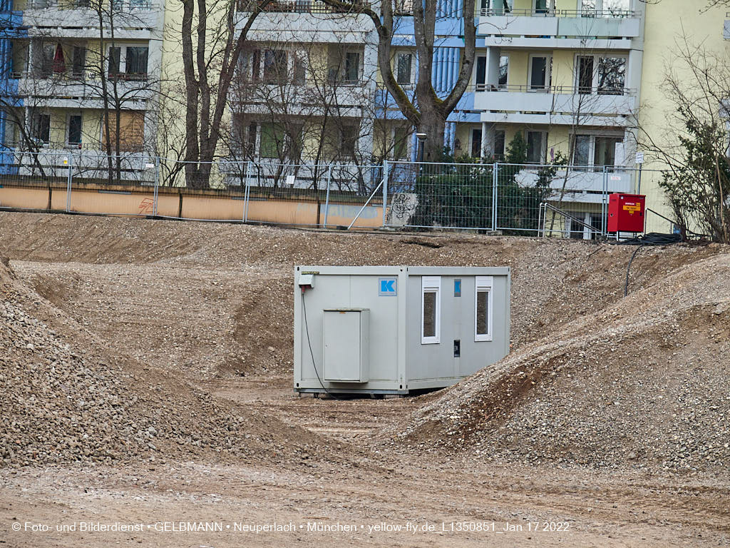 14.01.2022 - Abrissbaustelle Quiddezentrum in Neuperlach 14.01.2022 - Abrissbaustelle Quiddezentrum in Neuperlach