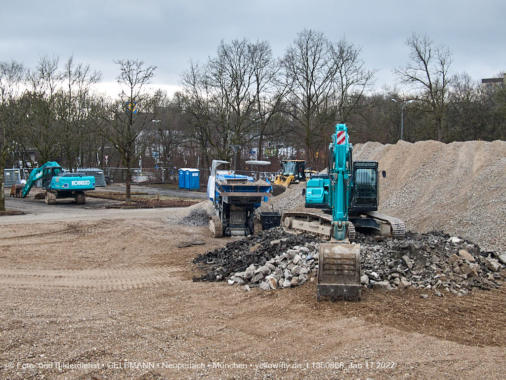 14.01.2022 - Abrissbaustelle Quiddezentrum in Neuperlach 14.01.2022 - Abrissbaustelle Quiddezentrum in Neuperlach