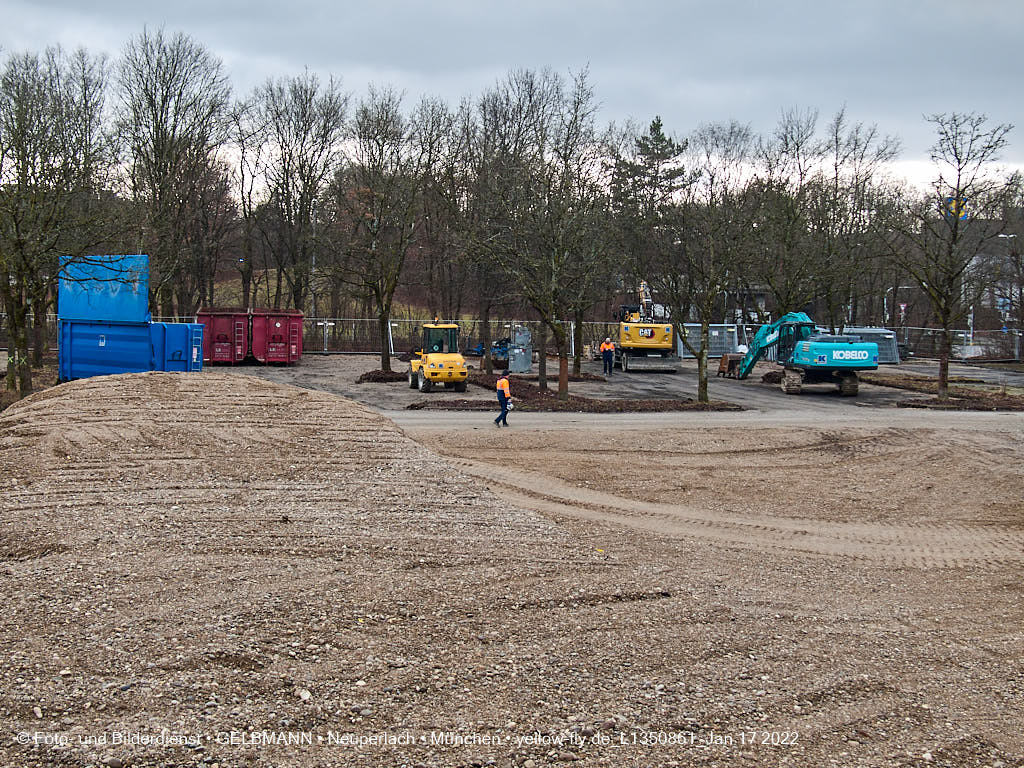 14.01.2022 - Abrissbaustelle Quiddezentrum in Neuperlach 14.01.2022 - Abrissbaustelle Quiddezentrum in Neuperlach